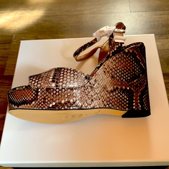 Kurt Geiger London Archer Nude - Picture 11 of 16